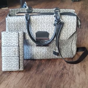 Guess Purse and Wallet set